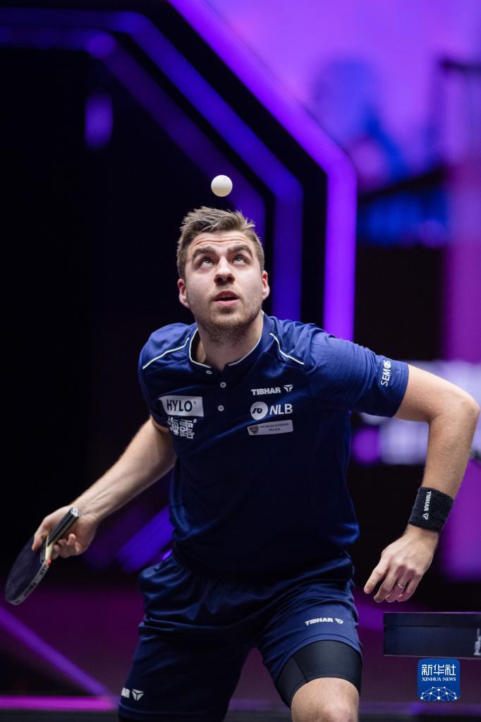 支持者们挤 支持者们挤